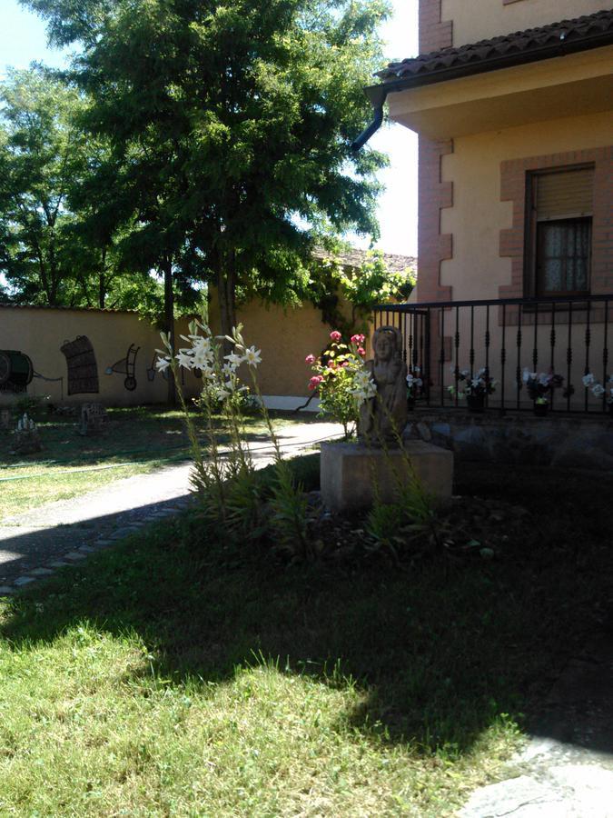Fuerte De San Mauricio Hotel Palazuelo de Vedija Exterior foto